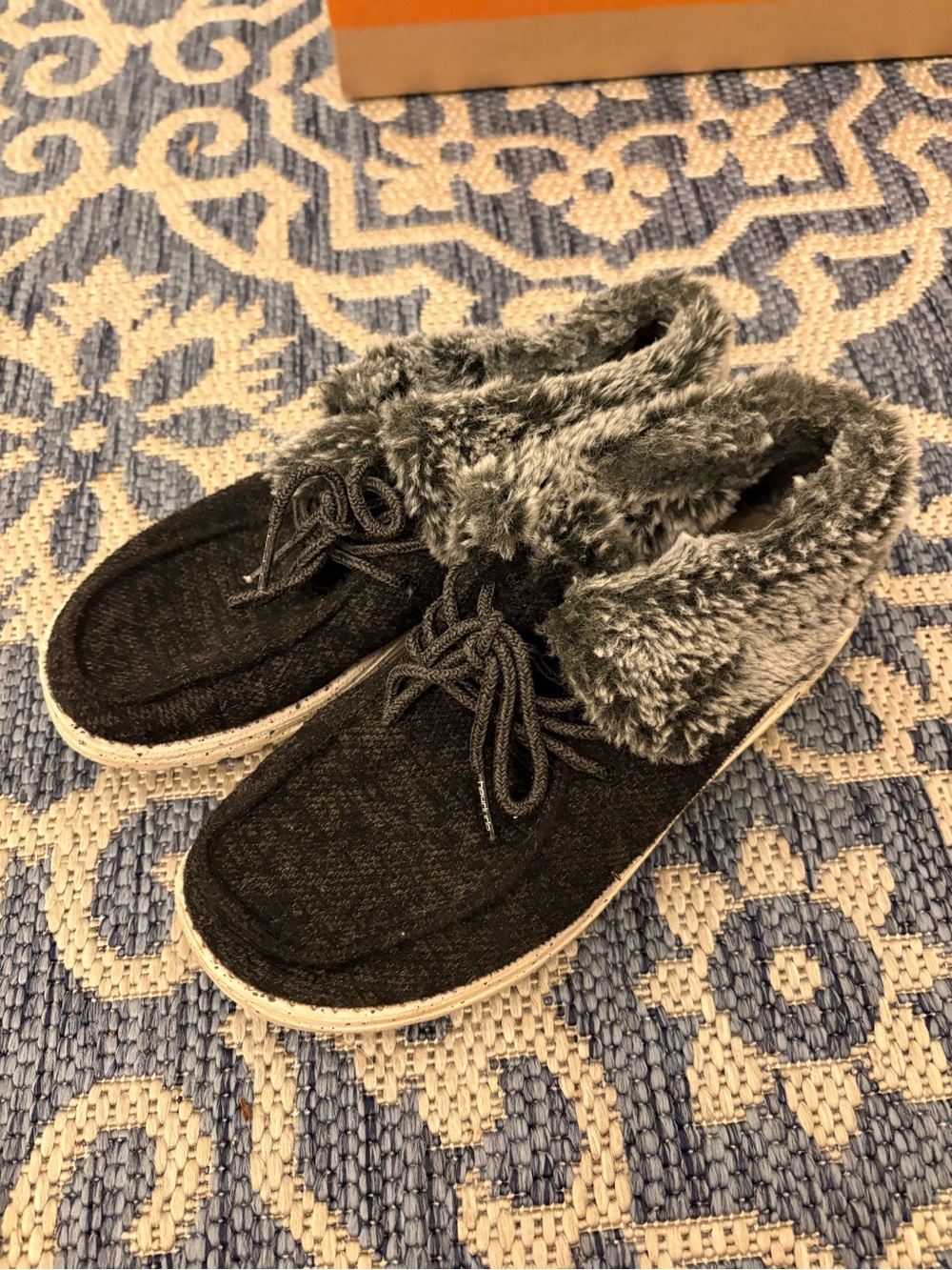 Hey Dude Britt Cozy Slippers Size USA 7